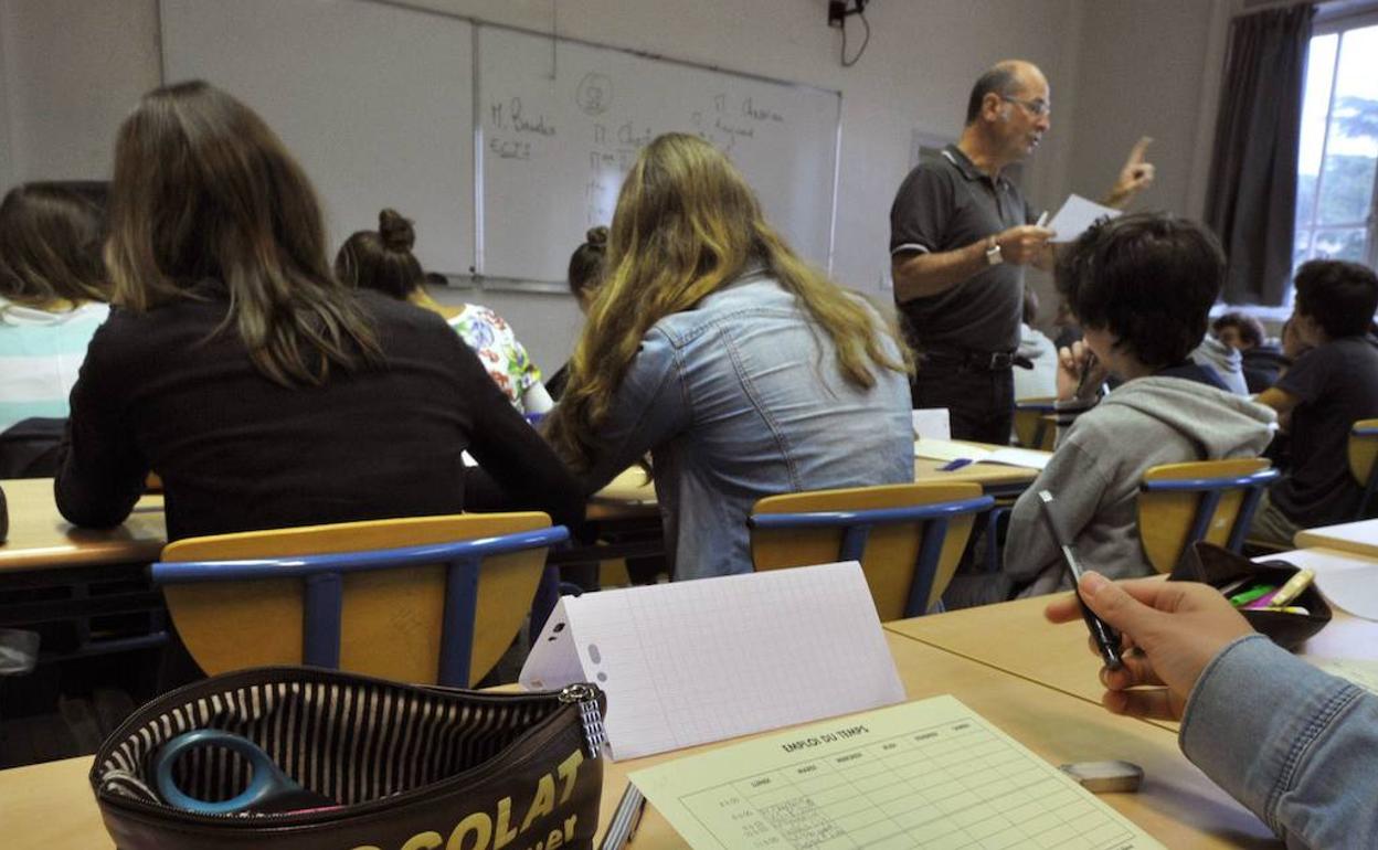Las oposiciones tendrán 350 plazas para Secundaria y 111 para FP