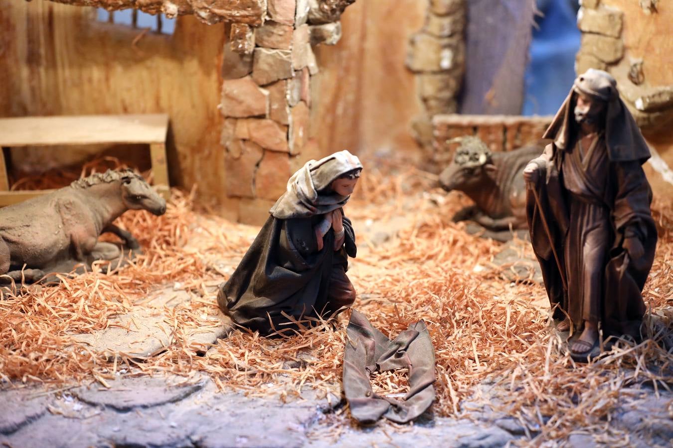 Fotos: El Belén municipal de Mérida ocupa 140 metros y tiene 240 figuras