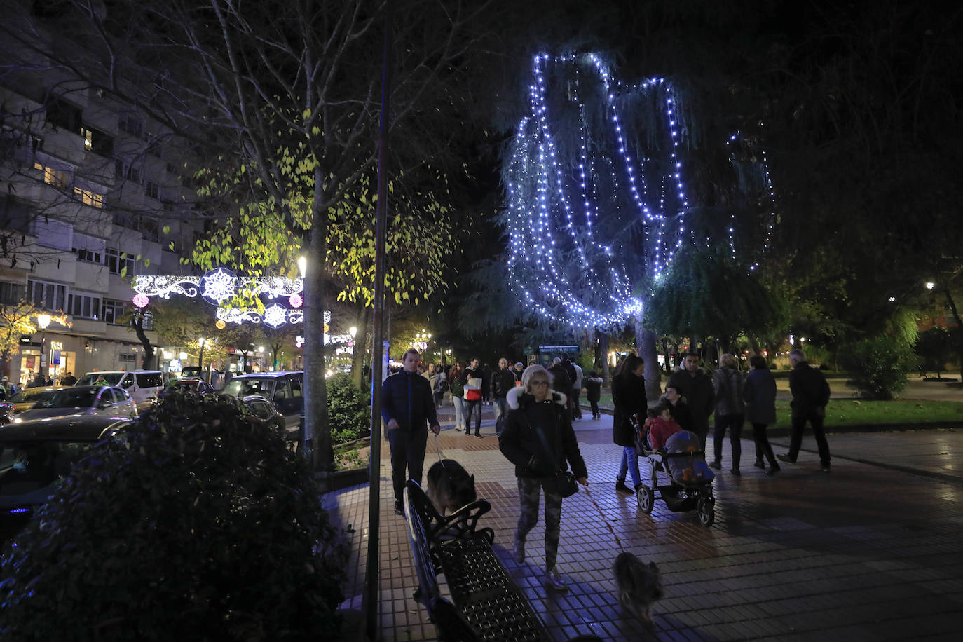 Fotos: La iluminación navideña de Cáceres, en imágenes