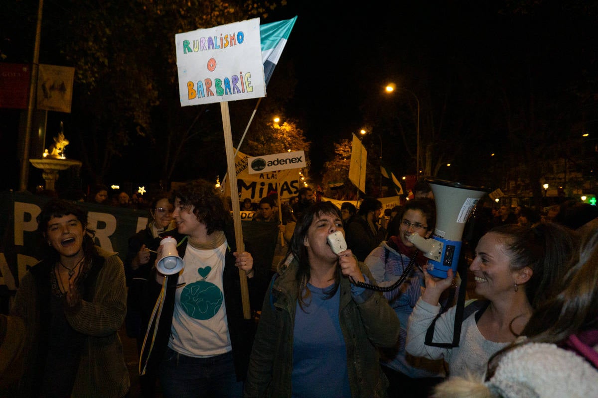 Fotos: Participantes extremeños en la marcha por el clima celebrada en Madrid