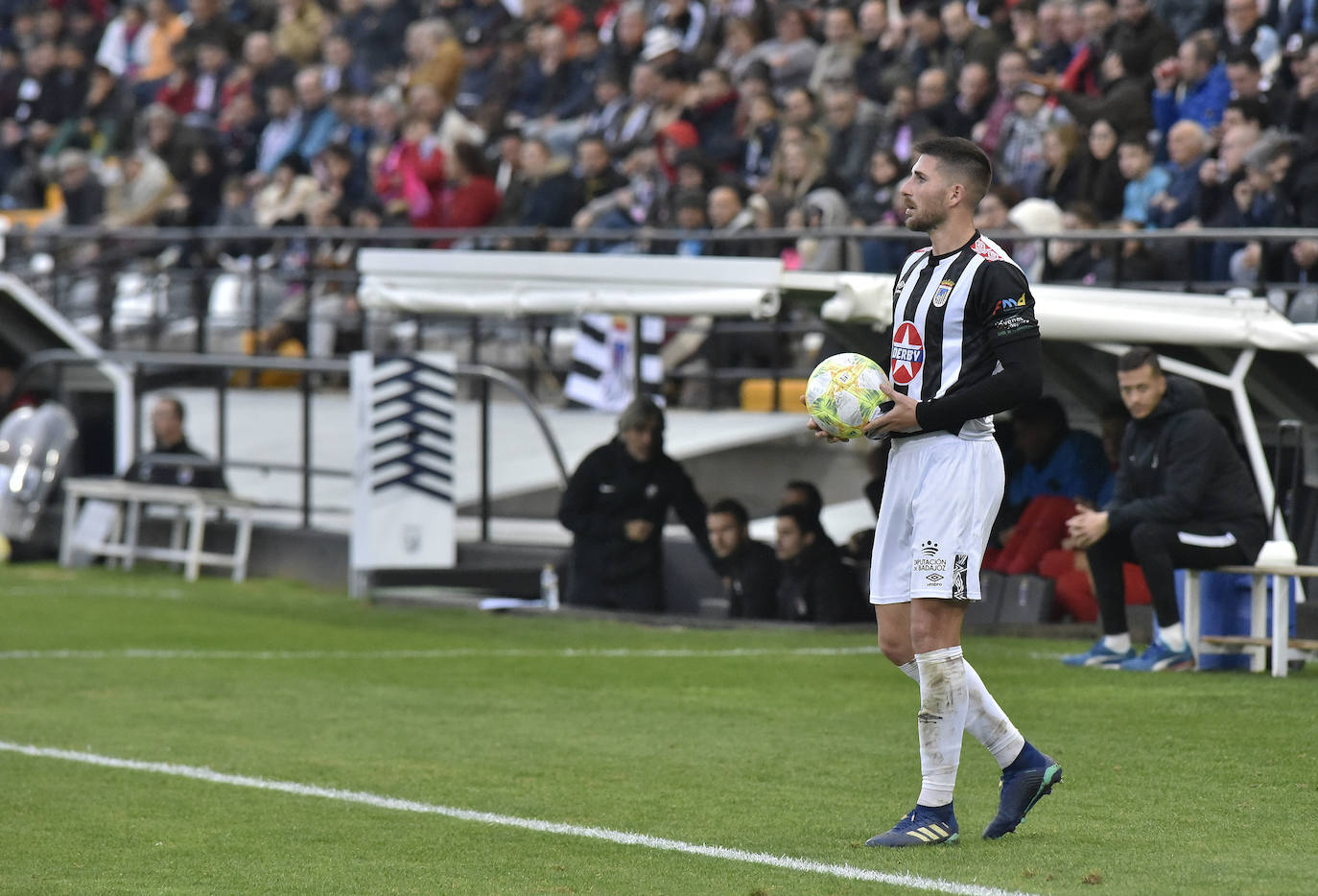 Fotos: El partido Badajoz 4 - 0 Granada B, en imágenes