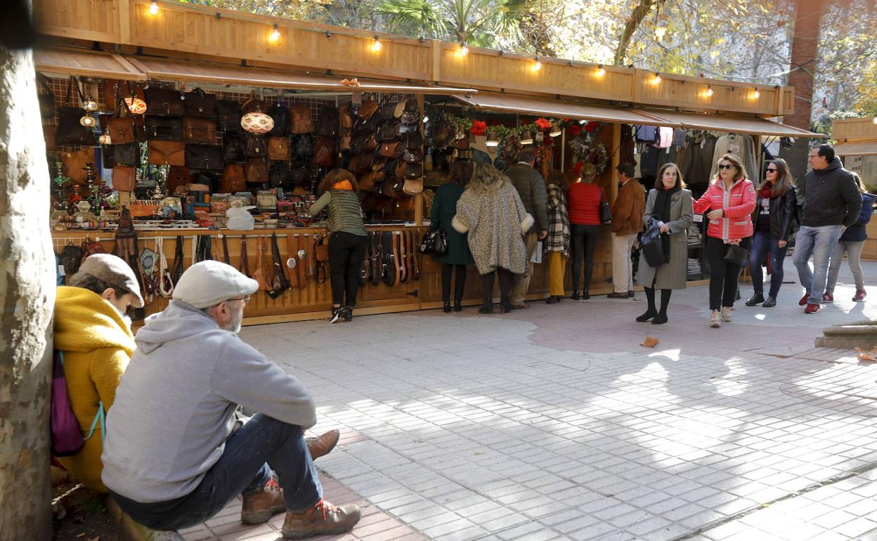 El mercado de Navidad, hasta el 7 de enero en el Paseo de Cánovas