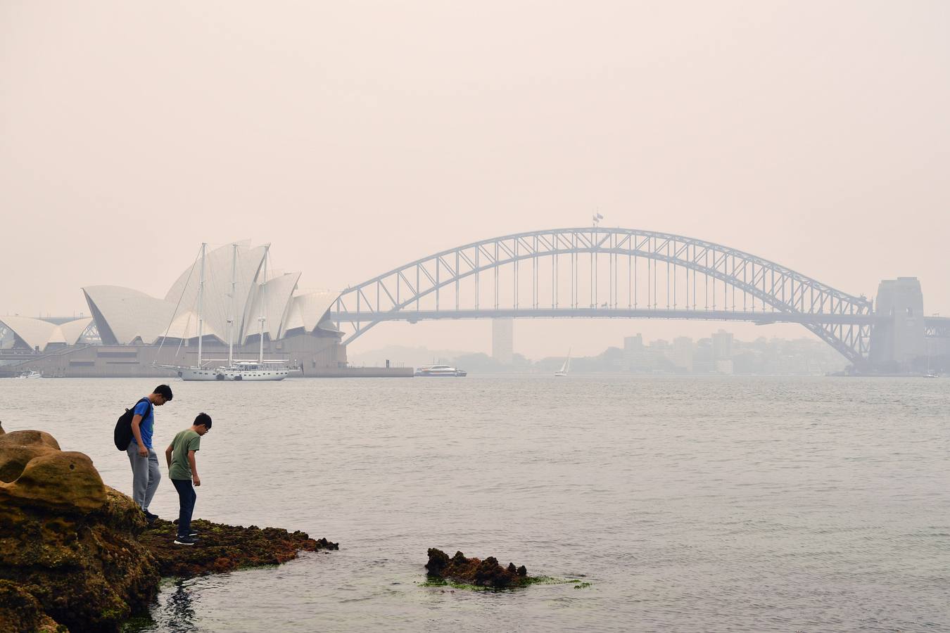 Fotos: El humo y la neblina de los incendios en Nueva Gales del Sur se cierne sobre Sydney