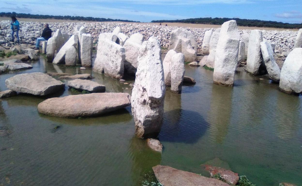 El dolmen de Guadalperal, en la cumbre del clima