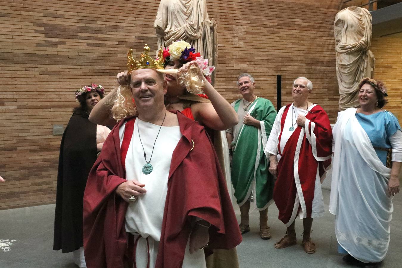 Fotos: El Museo de Arte Romano acoge la fiesta de la Saturnalia