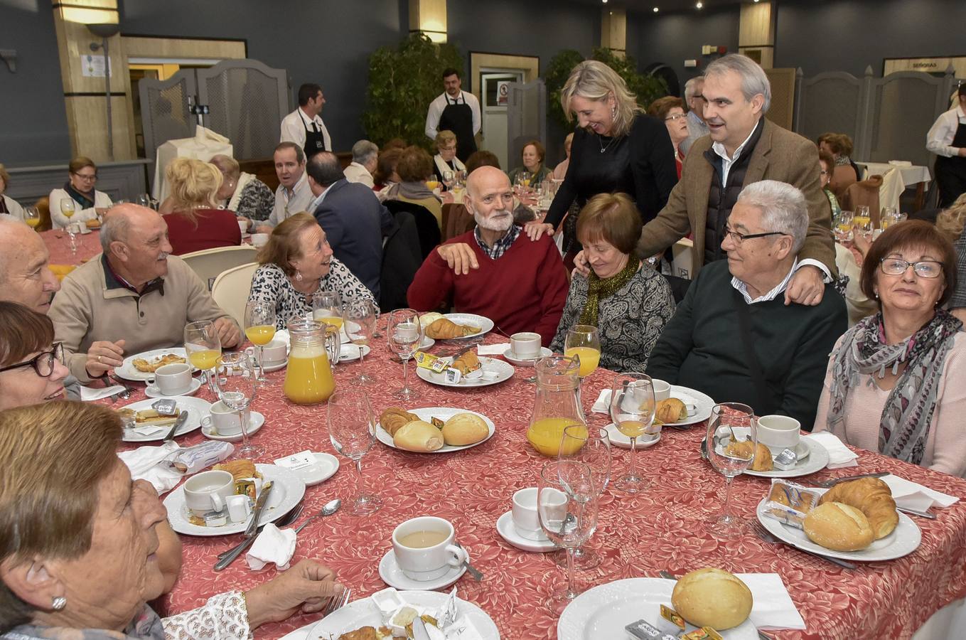 Fotos: Desayuno Navideño de Mayores en el Hotel Río
