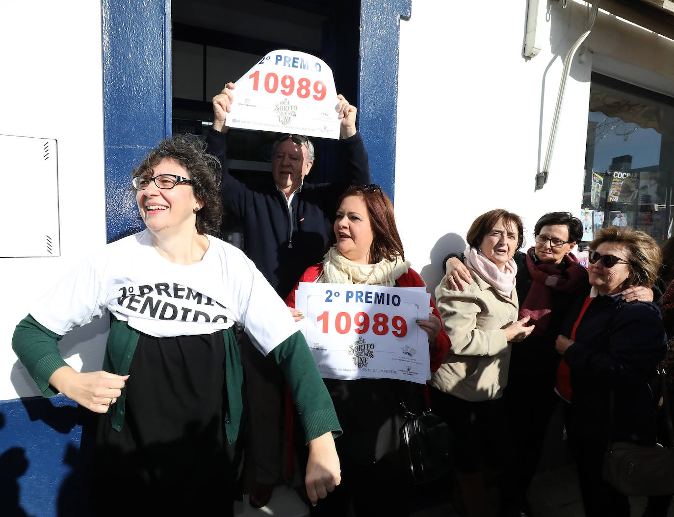 Los agraciados de Fuente del Maestre celebran el premio