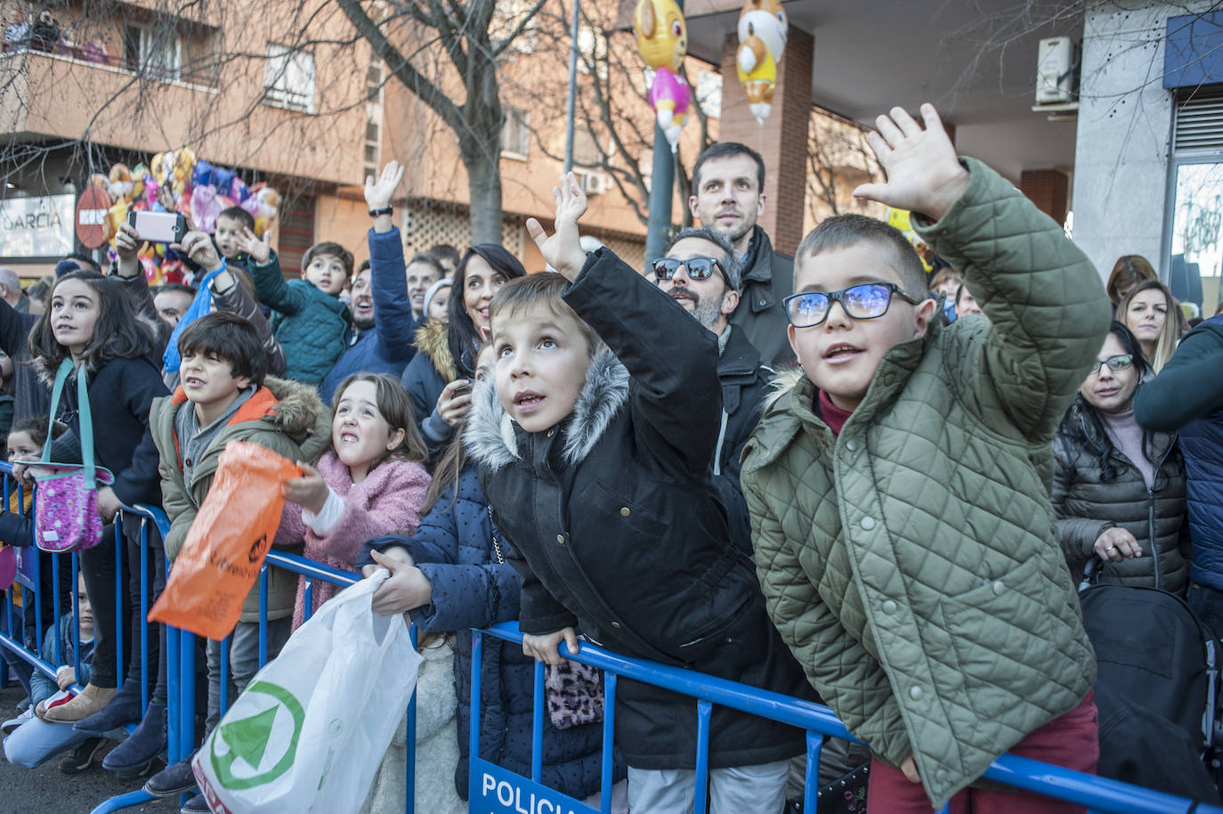 Fotos: Los Reyes Magos llenan de ilusión Badajoz