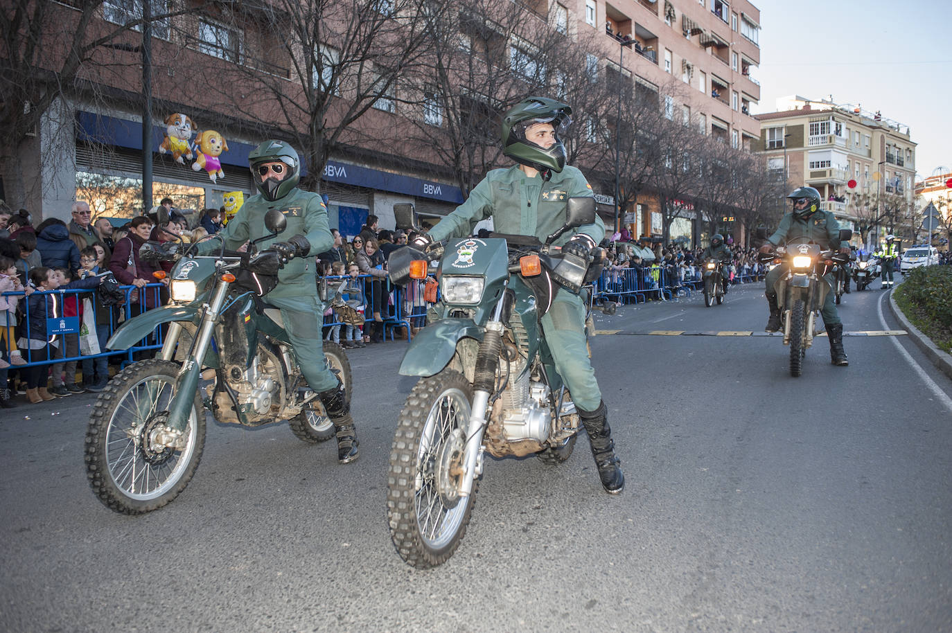 Fotos: Los Reyes Magos llenan de ilusión Badajoz