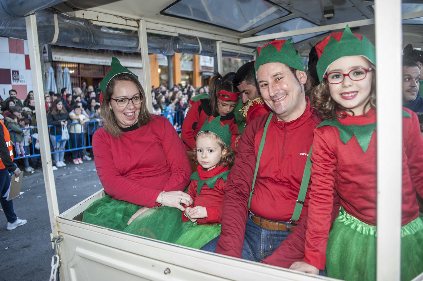 Fotos: Los Reyes Magos llenan de ilusión Badajoz