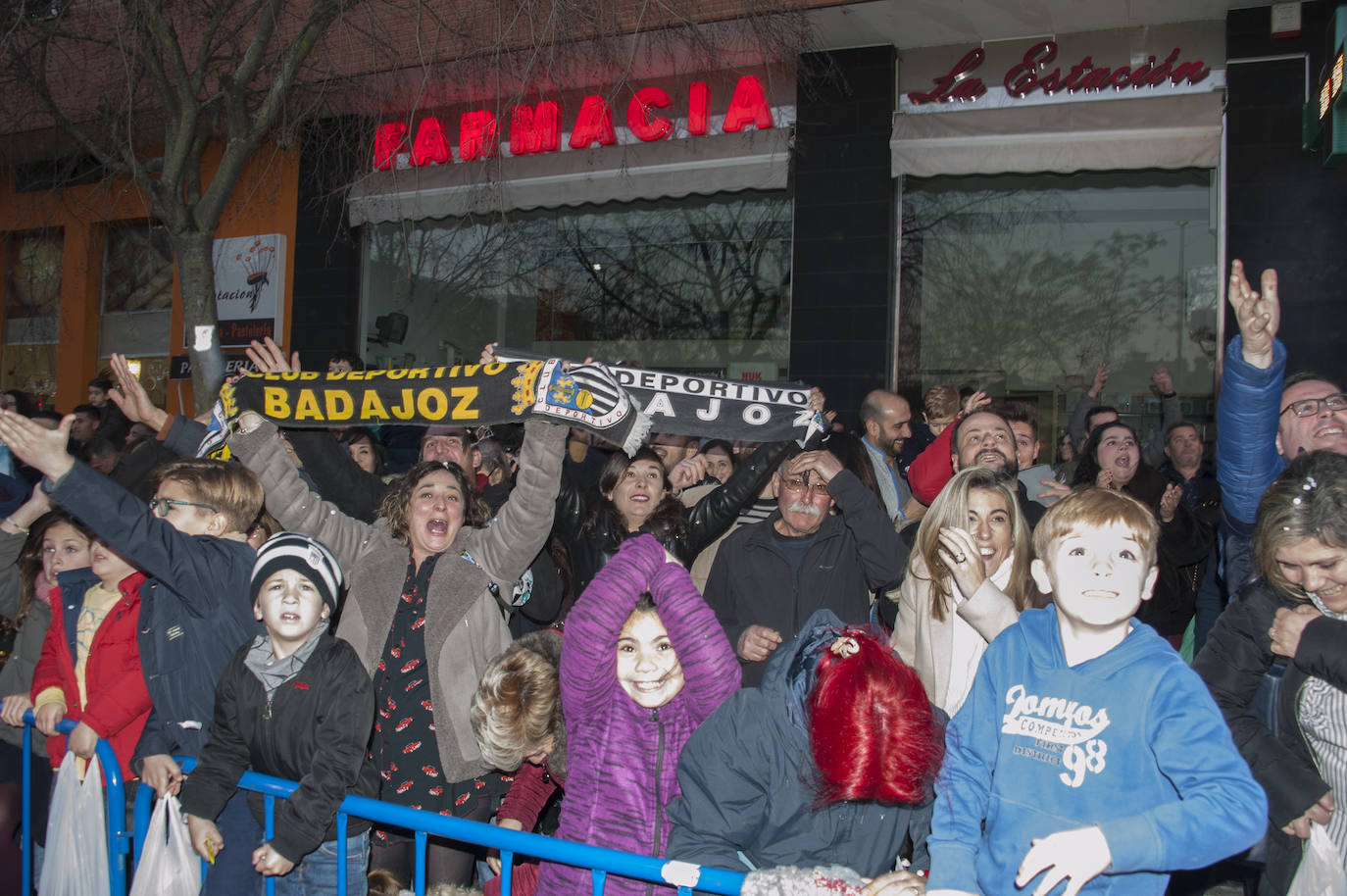 Fotos: Los Reyes Magos llenan de ilusión Badajoz