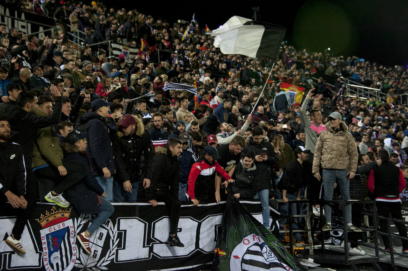 13.000 espectadores disfrutaron de la victoria del CD Badajoz ante el Eibar