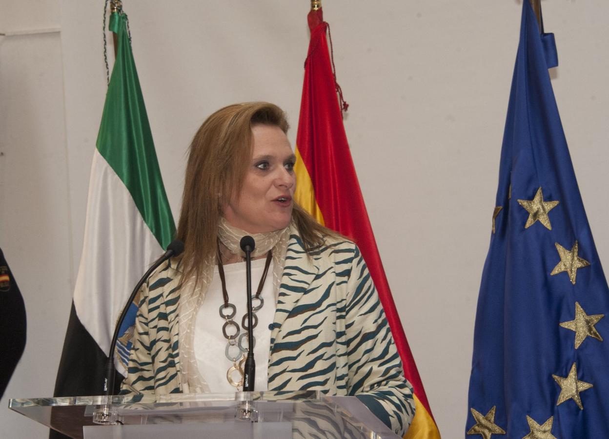 Yolanda García Seco ayer, durante la toma de posesión del nuevo comisario provincial de Badajoz. :: Pakopí