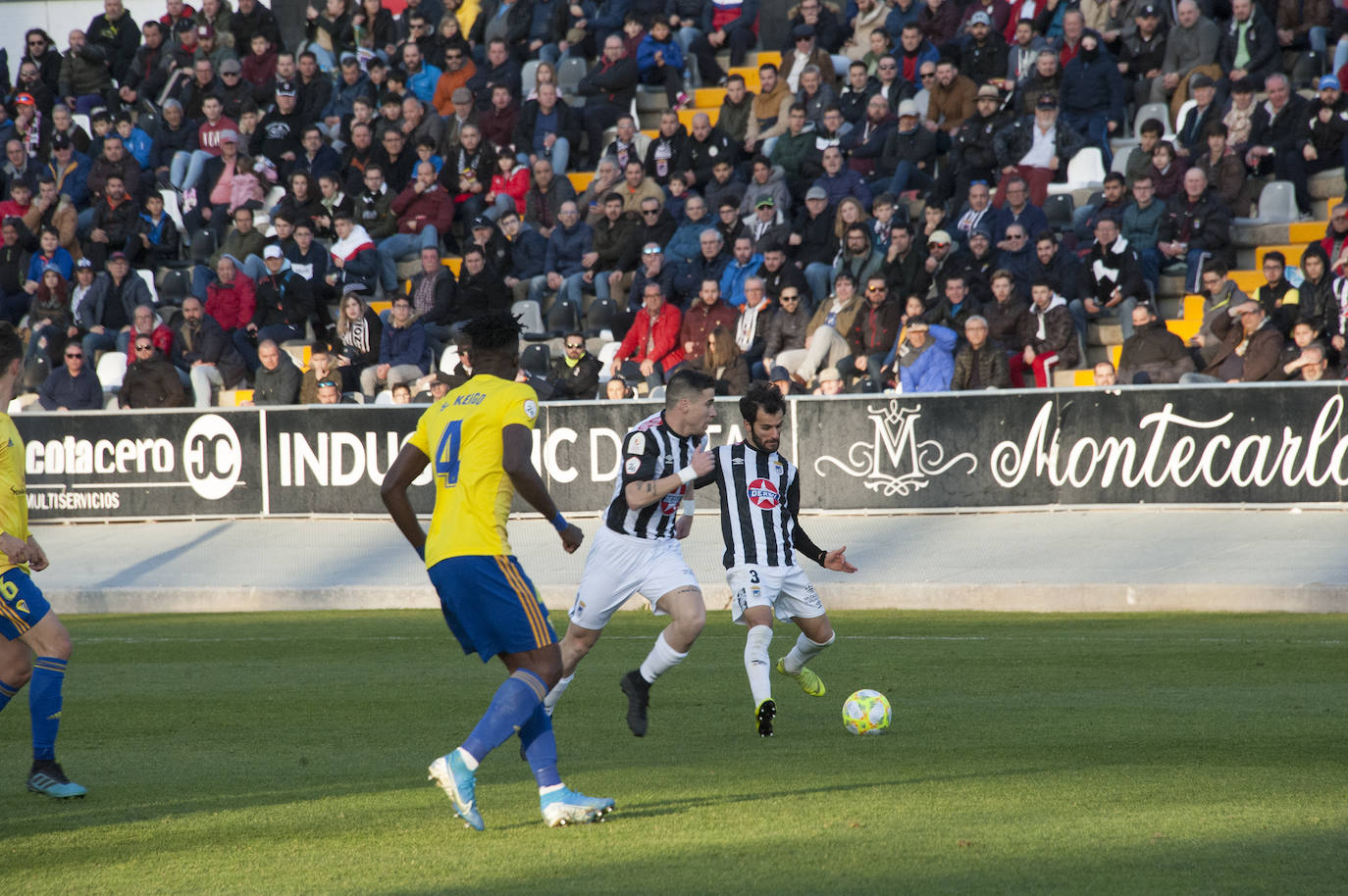 Fotos: Las mejores imágenes del CD Badajoz-Cádiz