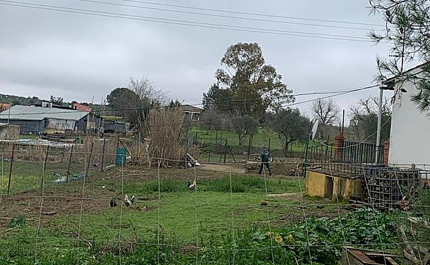 Interior de la finca donde ha ocurrido el crimen:: ANA ZAFRA