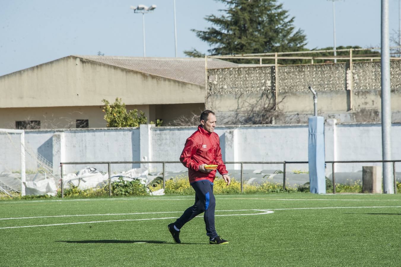 Munitis dirige su primer entrenamiento