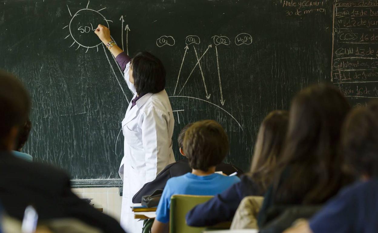 Dos nuevas guías ayudarán a los docentes extremeños a detectar desajustes en el proceso educativo de los alumnos