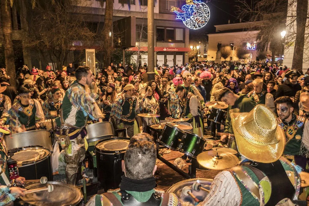 Imagen de archivo del ambiente carnavalero en el paseo de San Francisco. hoy