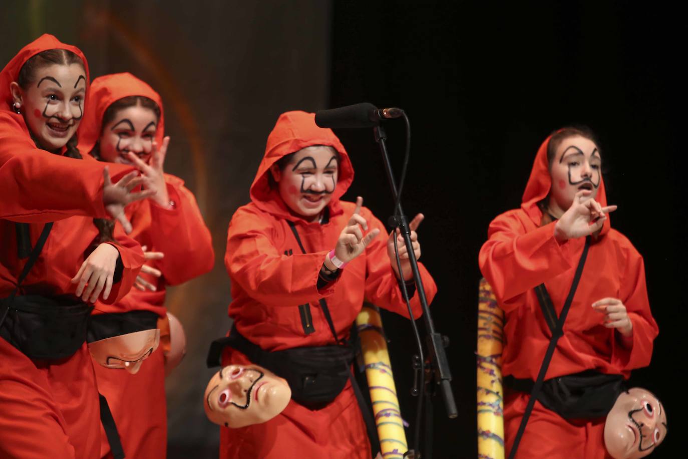 Fotos: Fotos de la penúltima semifinal del concurso de agrupaciones del Carnaval Romano
