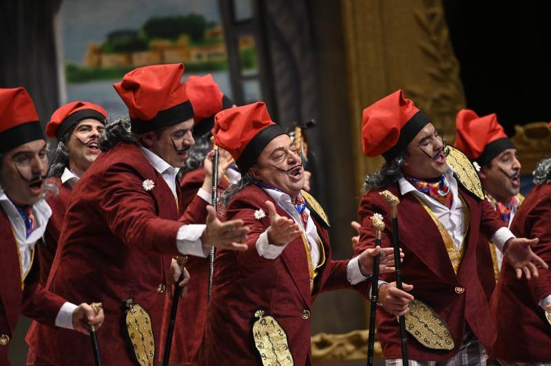 Los 3 W tiran de teatrillo pero no sacan la artillería