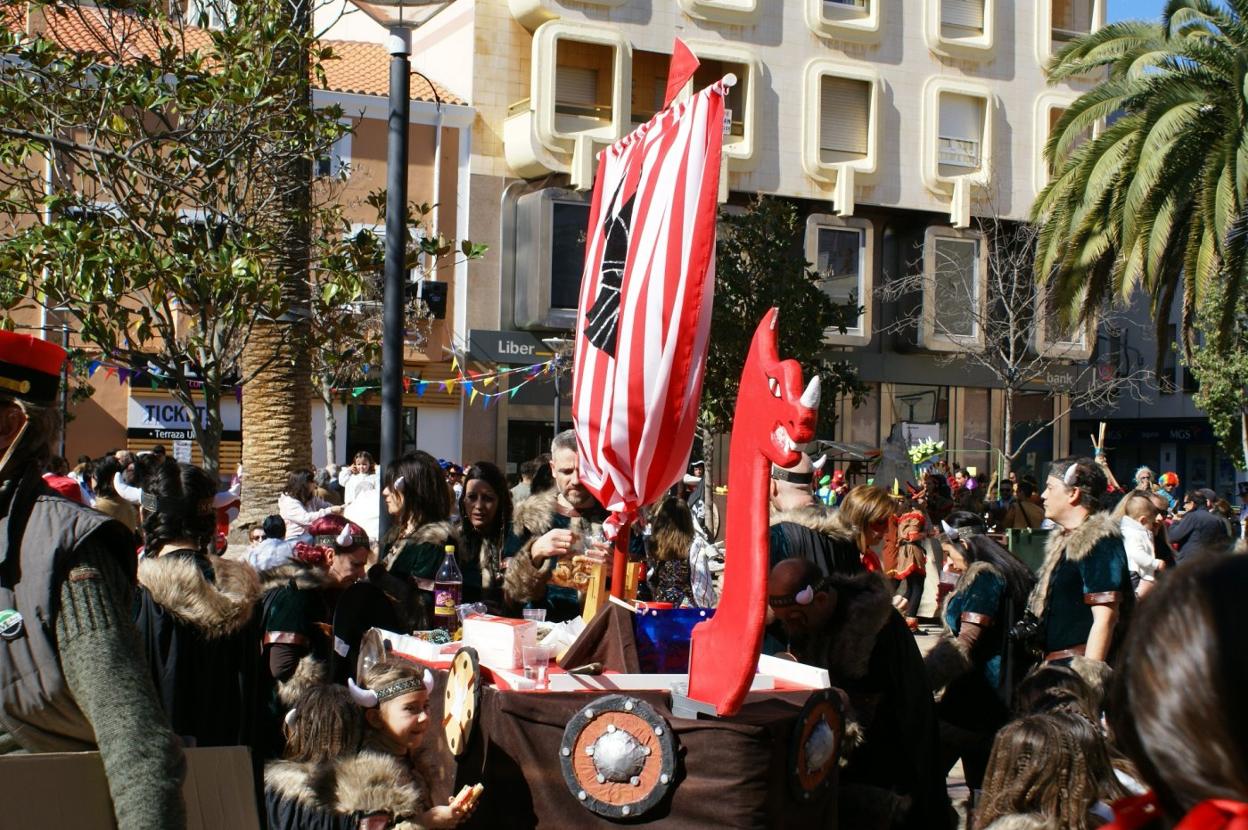 Ambiente en la plaza del Jardincillo, ayer. E.G.R.