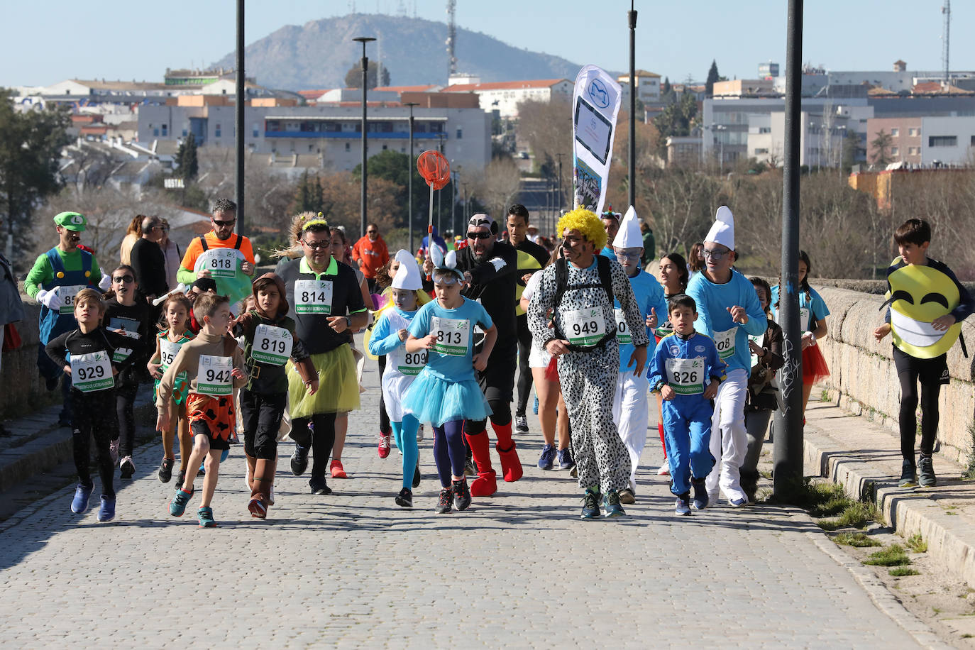 Fotos: Carrera, jamonada y grabanzada en el Carnaval Romano