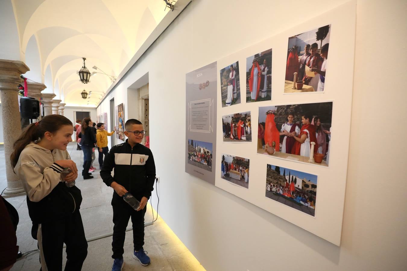 'Mundus Puellae' el mundo femenino en Roma 