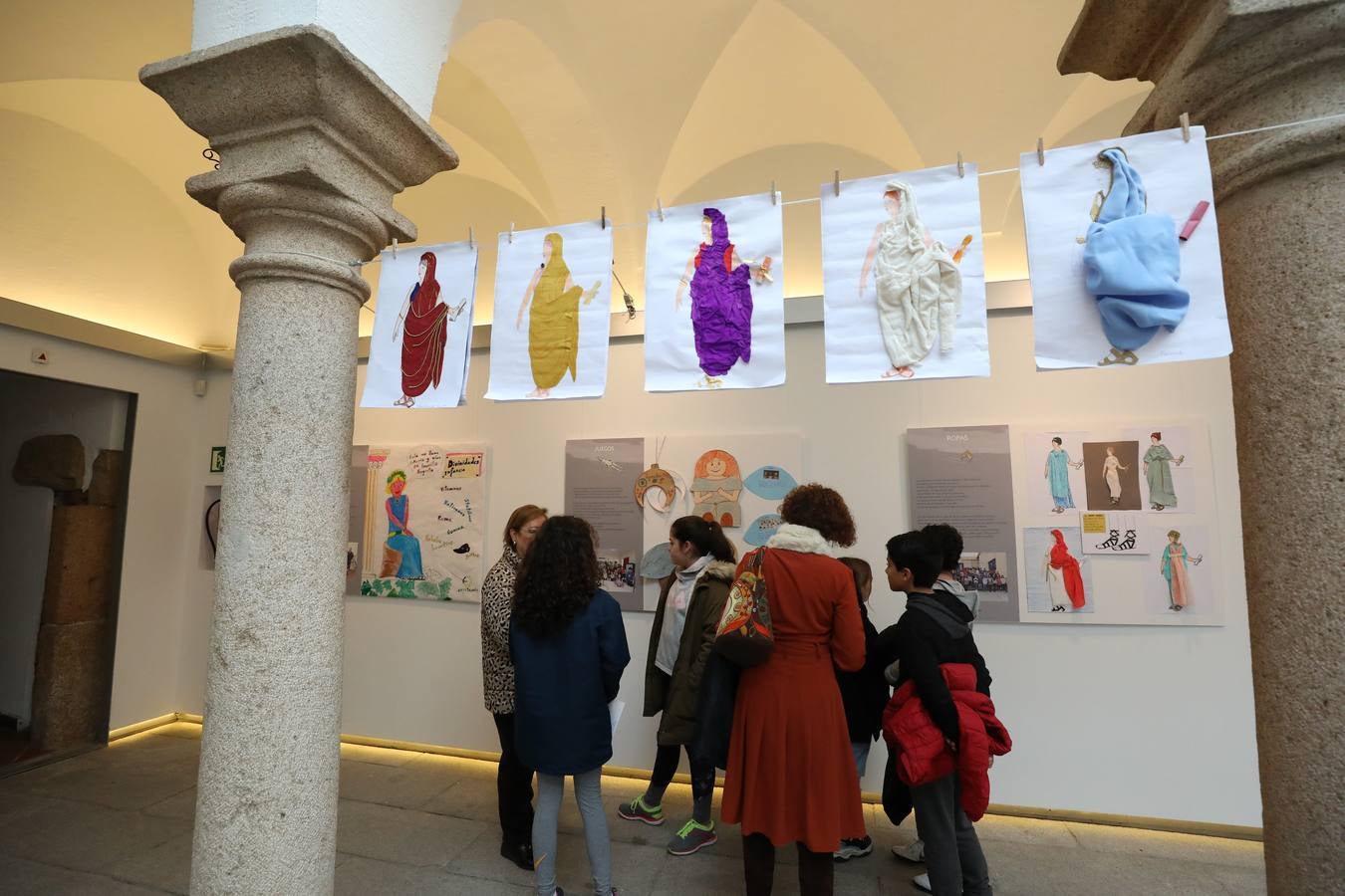 'Mundus Puellae' el mundo femenino en Roma 