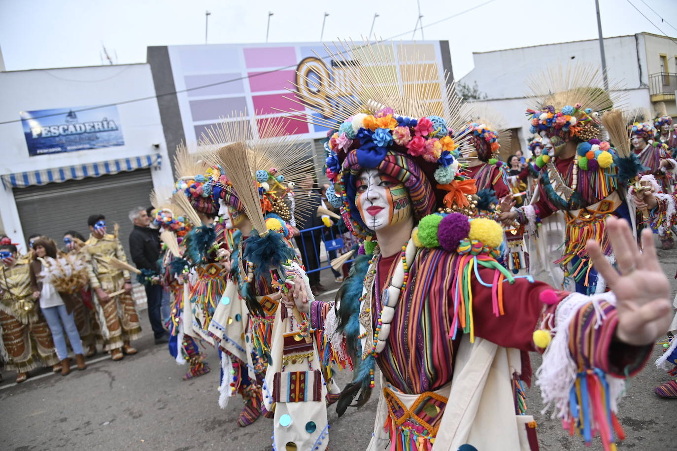 Fotos: Desfile de comparsas en Talavera la Real