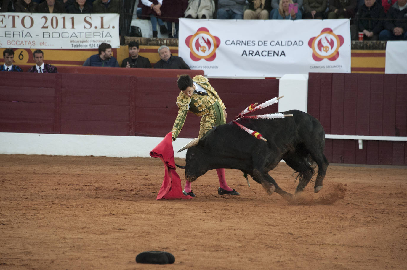 Fotos: Novillada, primera de abono de la Feria de Olivenza