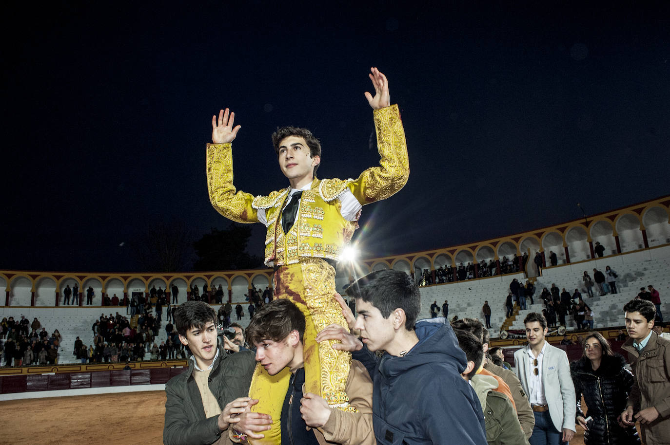 Fotos: Novillada, primera de abono de la Feria de Olivenza