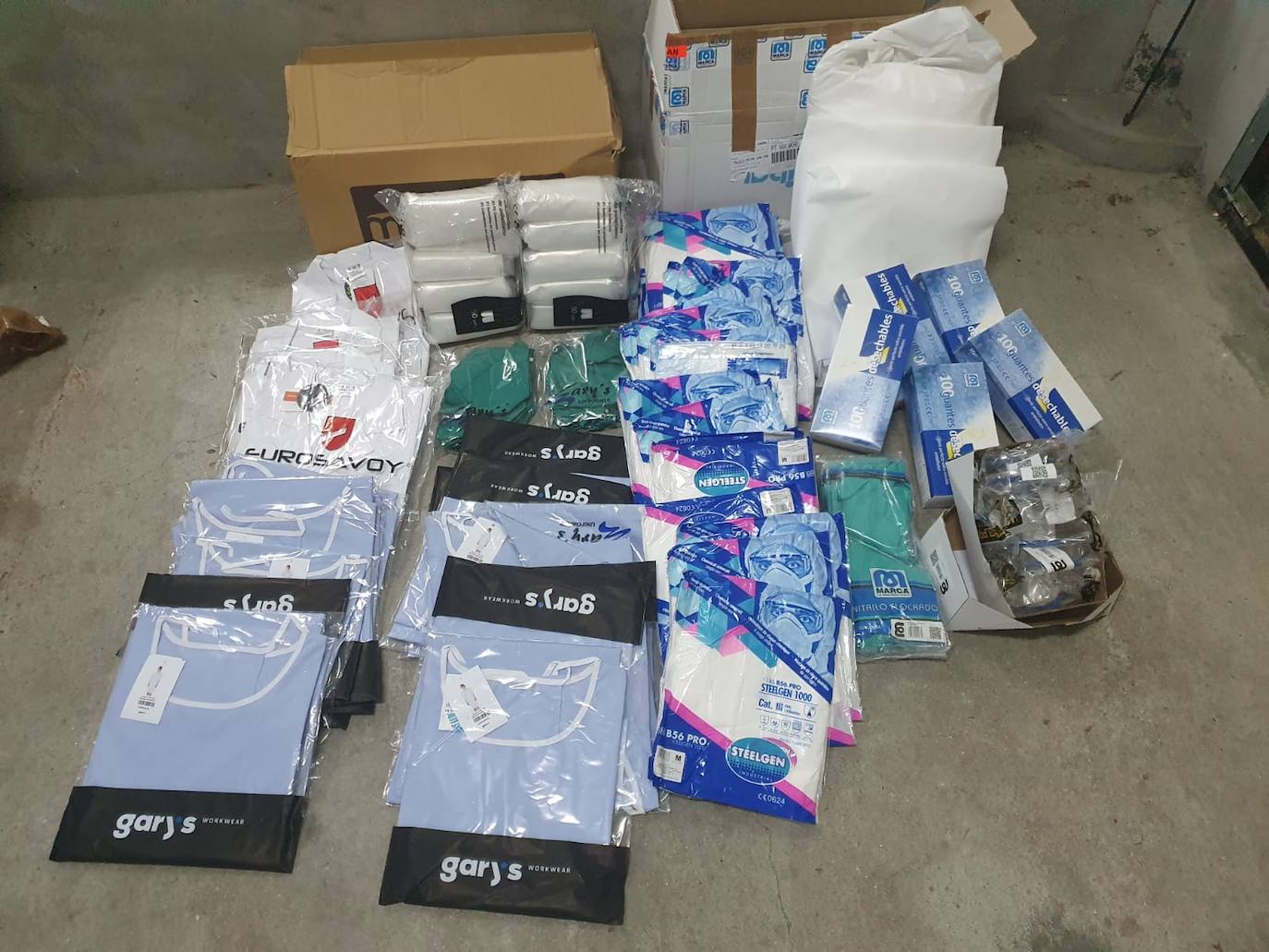 Fotos: Peraleda se vuelca en fabricar y comprar equipos de protección para la protección contra el coronavirus