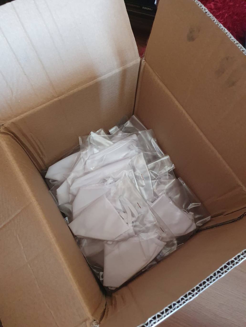 Fotos: Peraleda se vuelca en fabricar y comprar equipos de protección para la protección contra el coronavirus