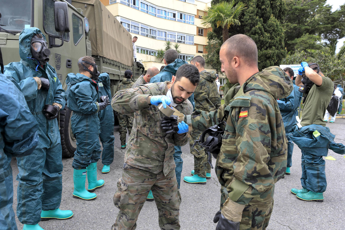 El Ejército vuelve a desinfectar la Residencia Asistida de Cáceres