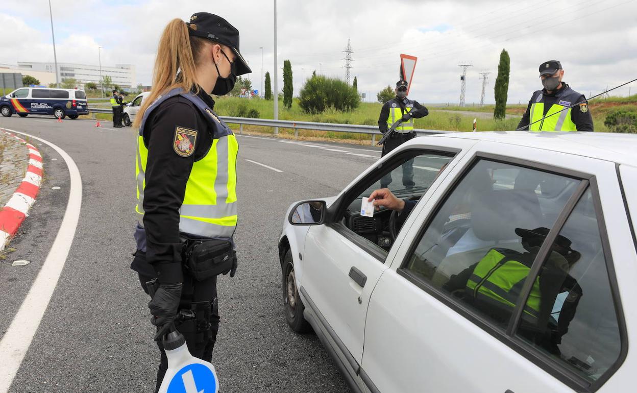 Control en un acceso a Cáceres. 