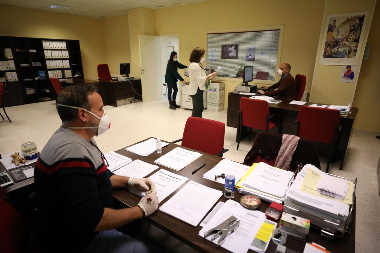 Reincorporados en la delegación de Servicios Sociales. 