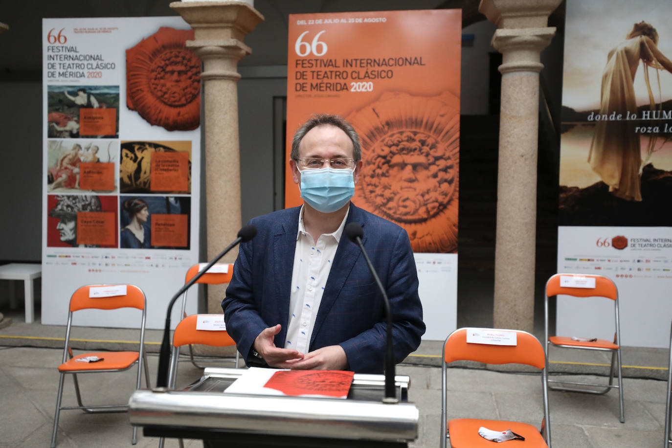 Fotos: Una Antígona con dilemas contemporáneos abre el Festival de Mérida