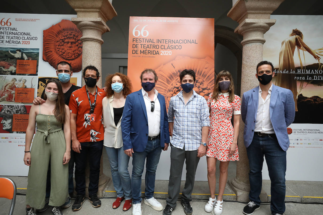 Fotos: Una Antígona con dilemas contemporáneos abre el Festival de Mérida