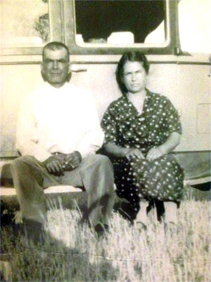 Julia Huertas González, de Villanueva de la Vera, con su marido Miguel del Río, de Málaga. Ella murió en 1970 en California