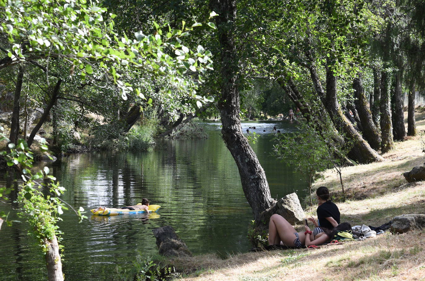 Fotos: RINCONES CON ENCANTO | La pesquera de Cadalso
