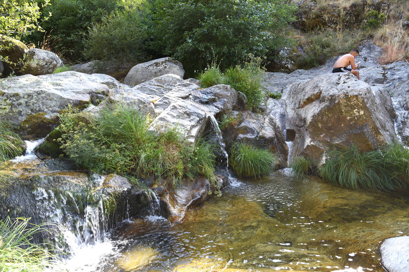 Fotos: Tres charcas en el pueblo de Hervás