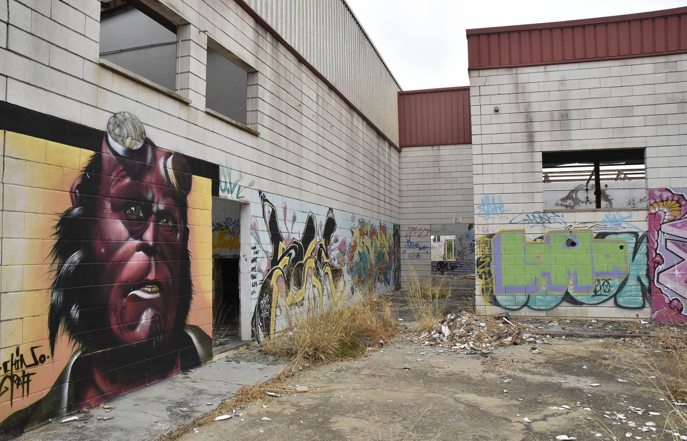 Vista general del antiguo matadero municipal de Badajoz