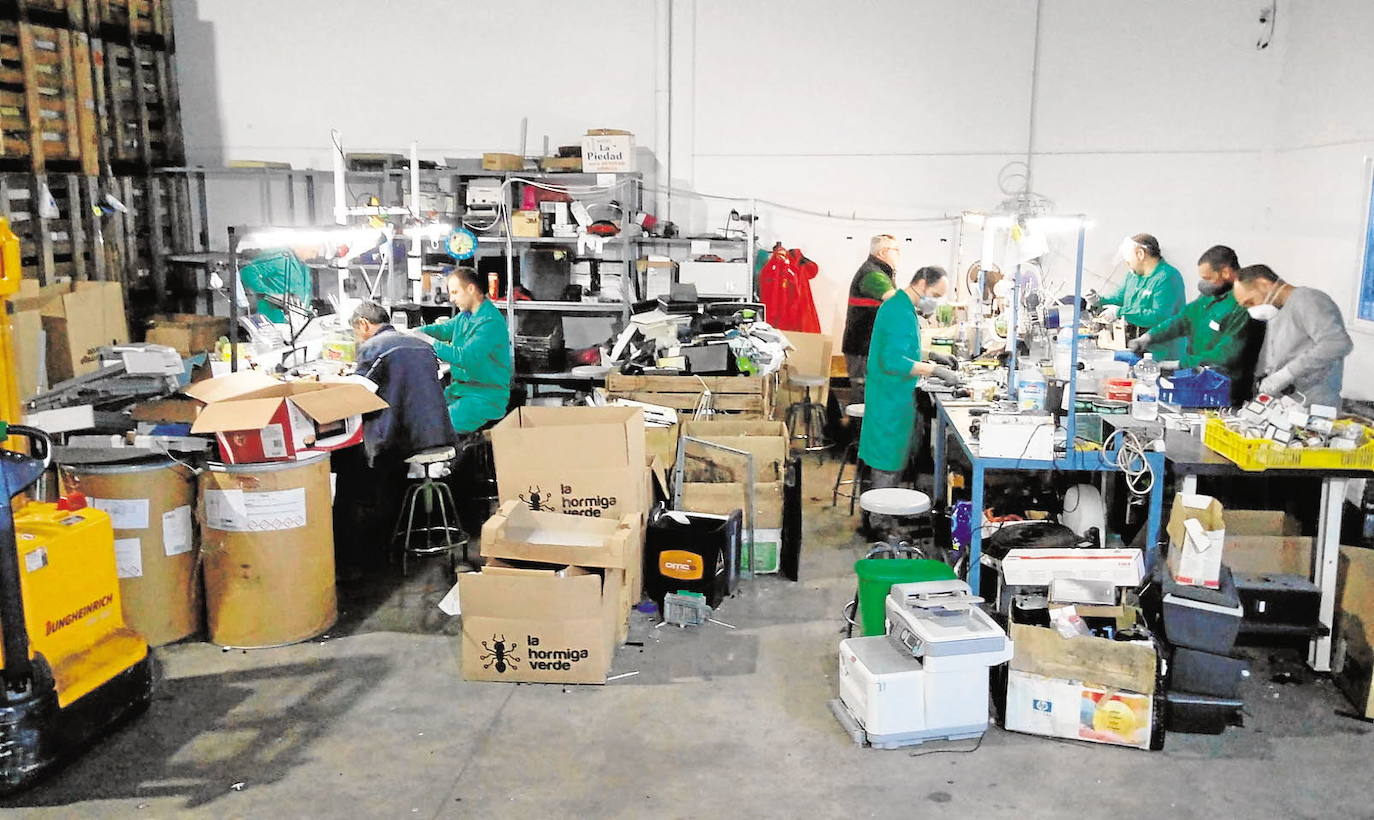 La Hormiga Verde es una de las empresas de economía social que existen en Extremadura.