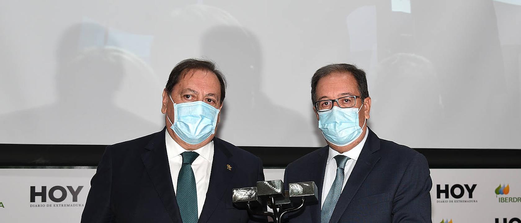 «La imagen de las farmacias ha salido reforzada»