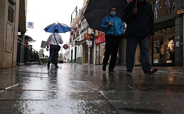 El 112 de Extremadura gestiona más de 800 incidencias en la madrugada de este miércoles por las lluvias