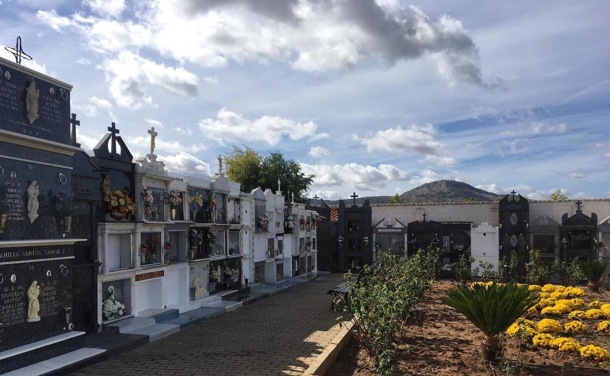 Cementerio municipal de Calamonte