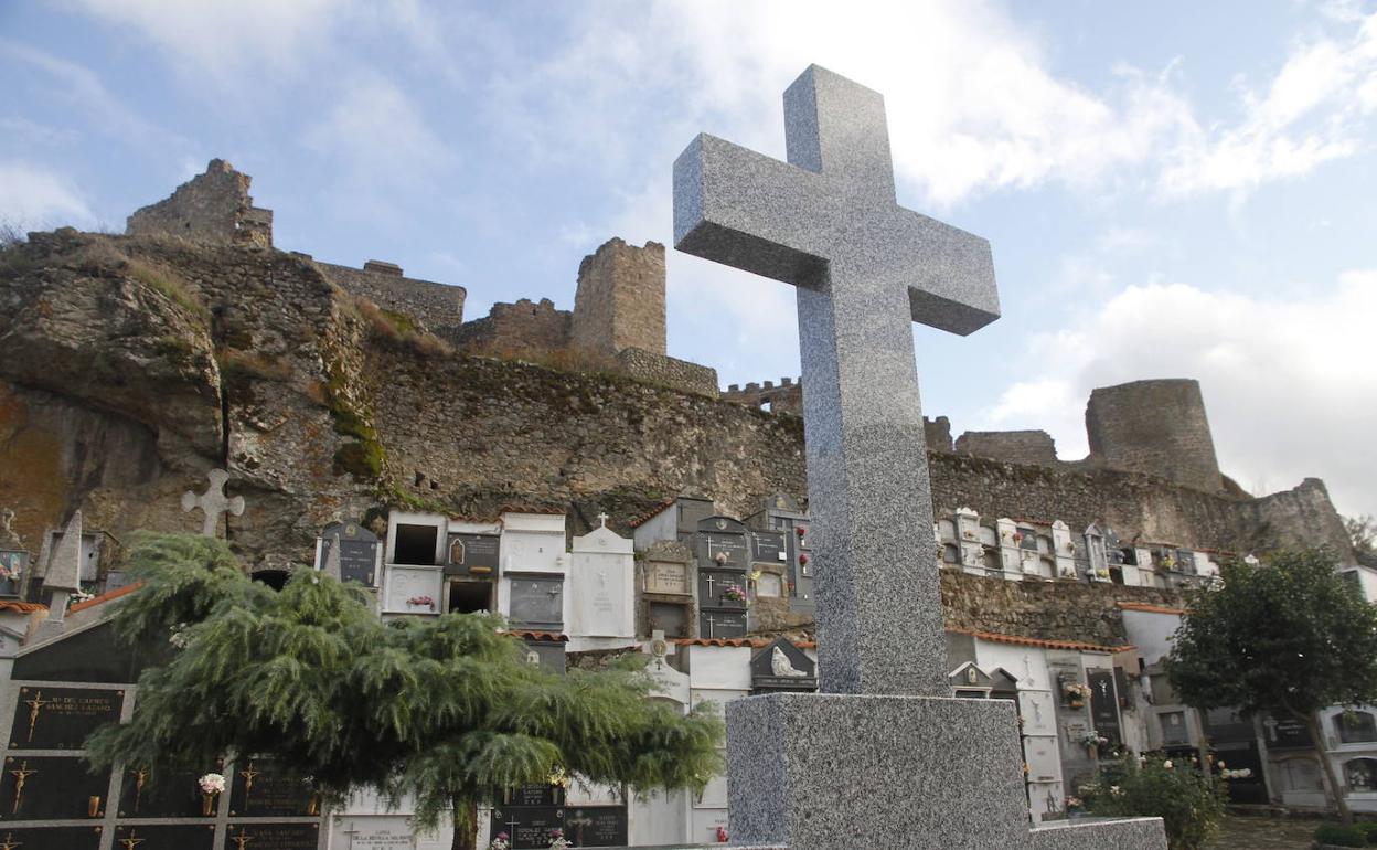 Cementerio de Montánchez.
