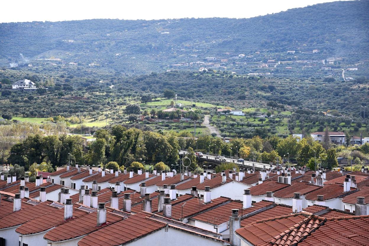 El hotel que se proyecta iría en una parcela de 20 hectáreas junto a la circunvalación sur. 