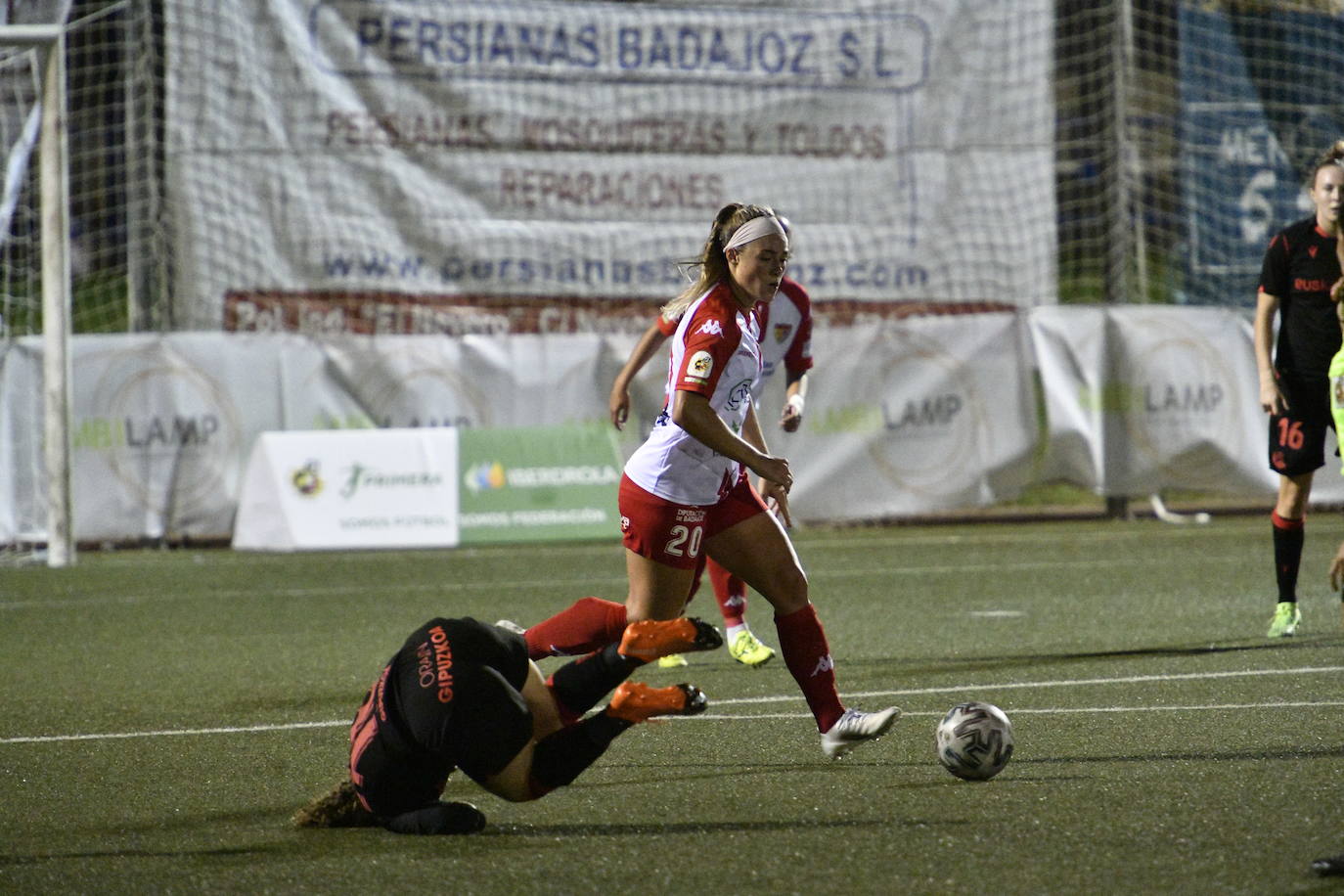 Fotos: La clase de la Real puede con la ilusión del Santa Teresa (0-4)