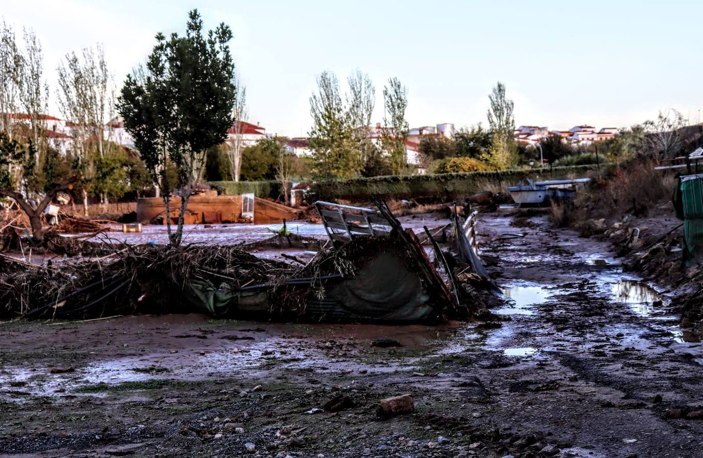 Desborde del arroyo de Valdemedel en Ribera del Fresno